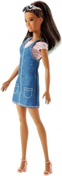 Кукла Барби модница в джинсовом сарафане Barbie Overall Awesome Fashion
