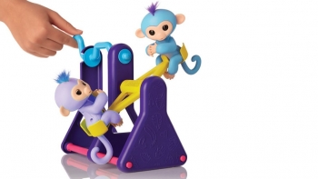 Игровой набор WowWee Fingerlings обезьянки на качелях  See-Saw Monkey Willy Milly