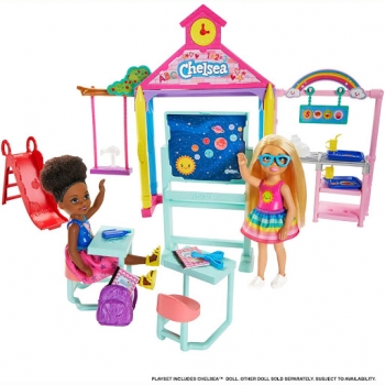 Игровой набор barbie Челси идет в школу Chelsea mattel GHV80